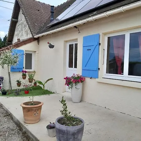 Сasa de vacaciones Maison A Cote Du Pal Saligny-sur-Roudon